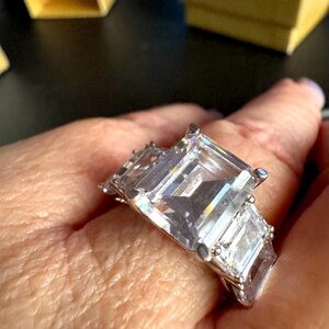 NWT Bella Luce White diamond simulate platinum over sterling silver ring size 8